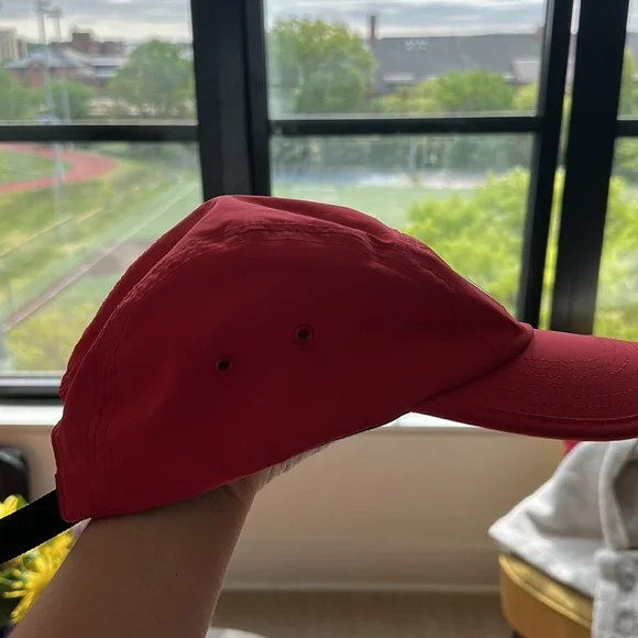 Suprême hat